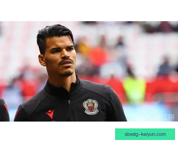 达尼洛状态稳健，巴西老将后防表现持续提升